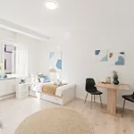 Krelax Urban Gold - 4 Bedrooms - Balcony - Large Parking Space - Smart Tvs - Location - Up To 8 Guests Pforzheim