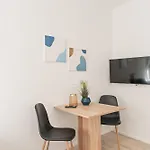 Krelax Urban Gold - 4 Bedrooms - Balcony - Large Parking Space - Smart Tvs - Location - Up To 8 Guests Pforzheim