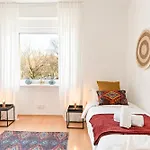 Krelax Urban Gold - 4 Bedrooms - Balcony - Large Parking Space - Smart Tvs - Location - Up To 8 Guests Lejlighed