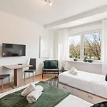 Krelax Urban Gold - 4 Bedrooms - Balcony - Large Parking Space - Smart Tvs - Location - Up To 8 Guests Lejlighed *
