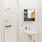 Krelax Urban Gold - 4 Bedrooms - Balcony - Large Parking Space - Smart Tvs - Location - Up To 8 Guests Lejlighed Pforzheim