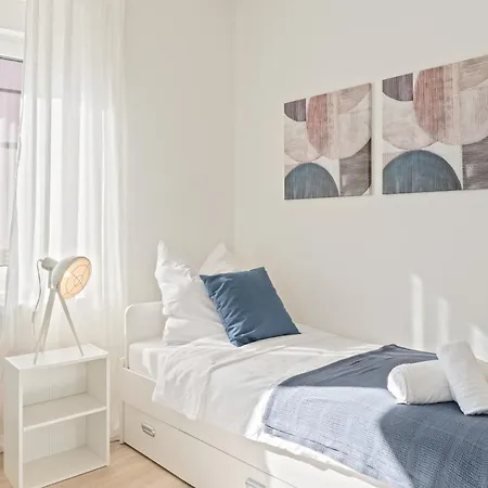 Διαμέρισμα Krelax Urban Gold - 4 Bedrooms - Balcony - Large Parking Space - Smart Tvs - Location - Up To 8 Guests *