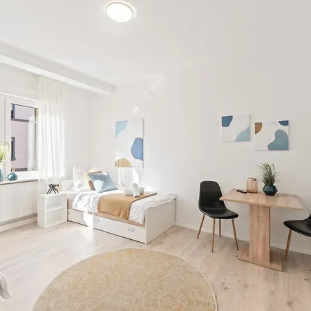 Krelax Urban Gold - 4 Bedrooms - Balcony - Large Parking Space - Smart Tvs - Location - Up To 8 Guests Πφορτζχάιμ