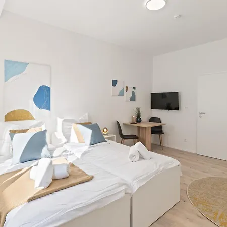 Διαμέρισμα Krelax Urban Gold - 4 Bedrooms - Balcony - Large Parking Space - Smart Tvs - Location - Up To 8 Guests *