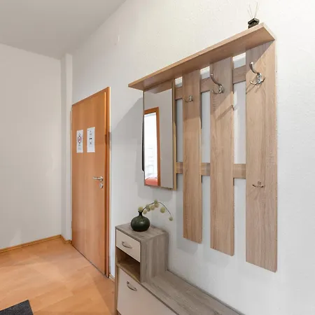 Krelax Urban Gold - 4 Bedrooms - Balcony - Large Parking Space - Smart Tvs - Location - Up To 8 Guests *