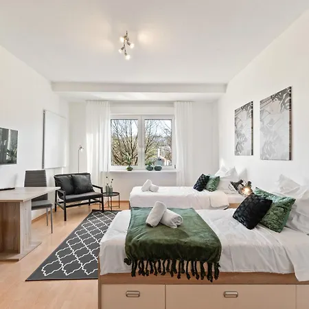 Διαμέρισμα Krelax Urban Gold - 4 Bedrooms - Balcony - Large Parking Space - Smart Tvs - Location - Up To 8 Guests Πφορτζχάιμ