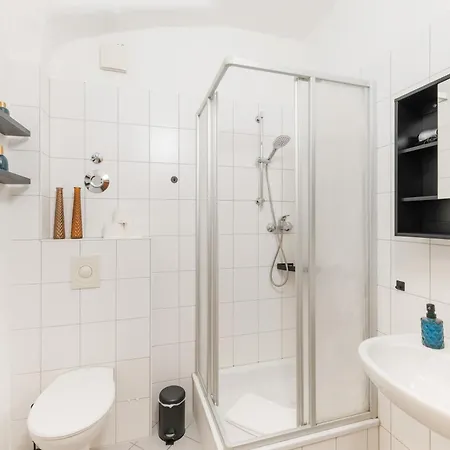 Διαμέρισμα Krelax Urban Gold - 4 Bedrooms - Balcony - Large Parking Space - Smart Tvs - Location - Up To 8 Guests *