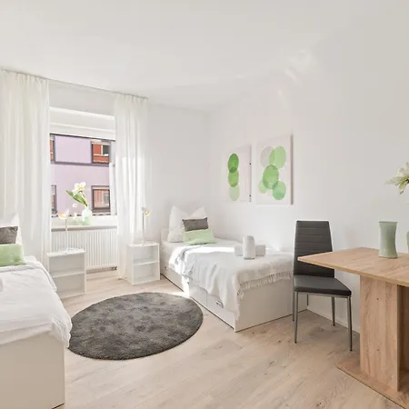 Krelax Urban Gold - 4 Bedrooms - Balcony - Large Parking Space - Smart Tvs - Location - Up To 8 Guests Διαμέρισμα Πφορτζχάιμ
