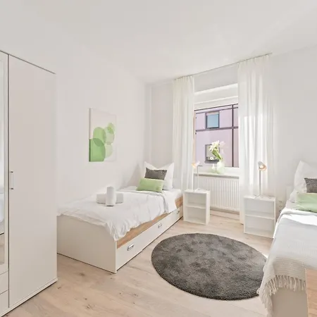 Krelax Urban Gold - 4 Bedrooms - Balcony - Large Parking Space - Smart Tvs - Location - Up To 8 Guests 아파트 *