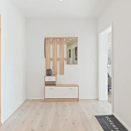 Krelax Urban Gold - 4 Bedrooms - Balcony - Large Parking Space - Smart Tvs - Location - Up To 8 Guests *