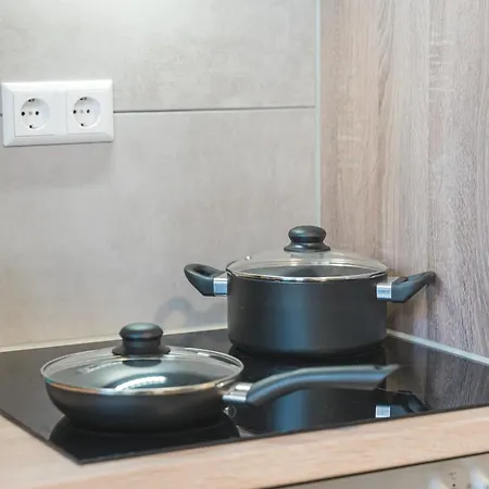 Krelax Urban Gold - 4 Bedrooms - Balcony - Large Parking Space - Smart Tvs - Location - Up To 8 Guests Διαμέρισμα *