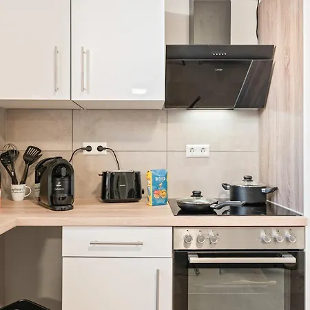 Διαμέρισμα Krelax Urban Gold - 4 Bedrooms - Balcony - Large Parking Space - Smart Tvs - Location - Up To 8 Guests *